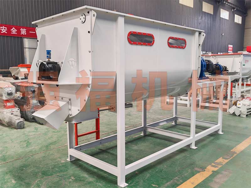 雞飼料攪拌機(jī)